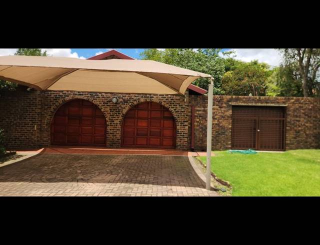 3 BEDROOM HOUSE FOR SALE IN SECUNDA